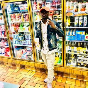 Meet your Posher, Warren